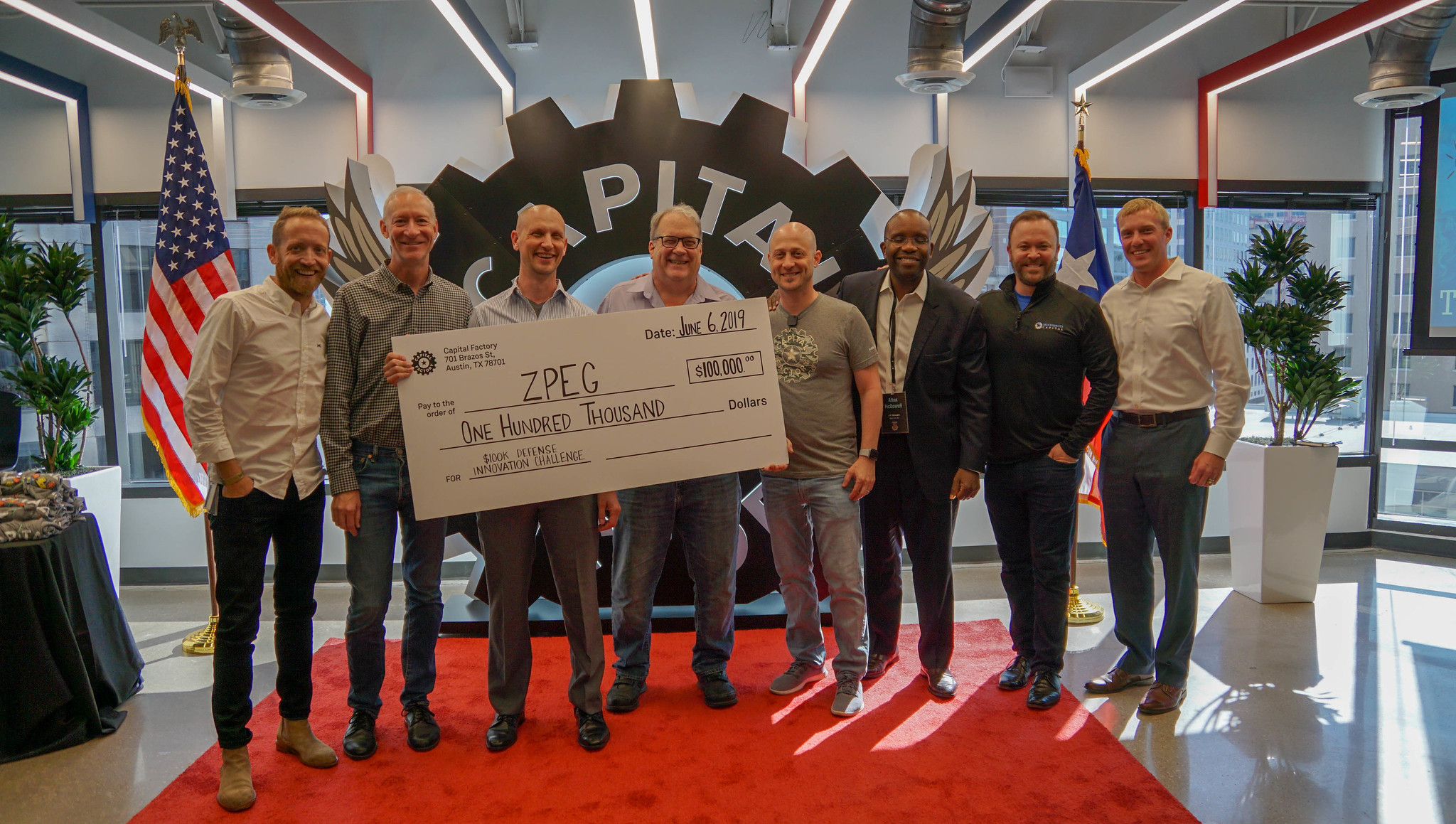 https://old.capitalfactory.com/wp-content/uploads/2021/01/48049580066_59af98515c_k.jpg 